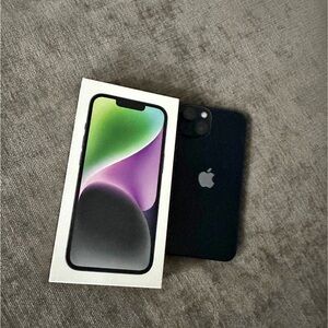 Apple Black iPhone in mint condition